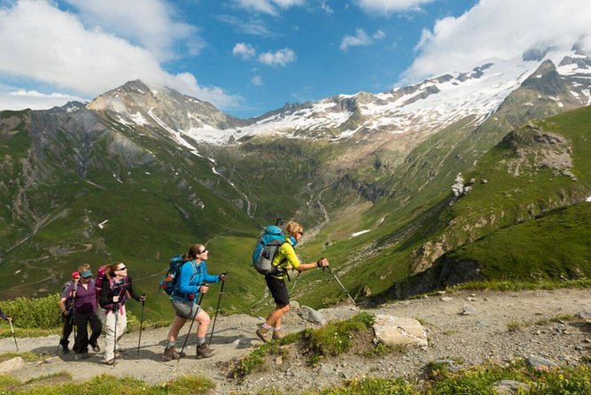 1 day CARPATHIAN PEAKS & CHALETS hike - Why this Carpathian hike is worth your day