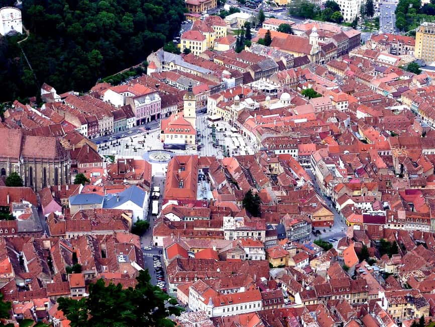 1-Day Guided Tour: Bucharest-Peles, Dracula Castle & Brasov - What the $31 price does and does not buy