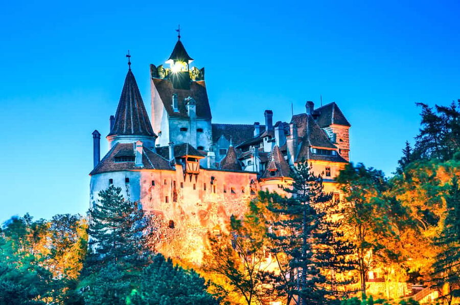 1-Day Minivan Tour 3 Castles: Peles, Wednesday & Dracula’s - The ride from Bucharest to the mountains