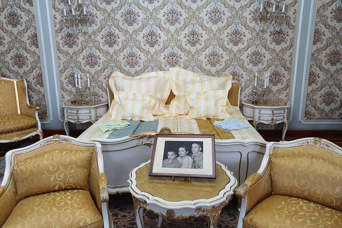 10 h Ceausescu Communism Private Tour in Bucharest plus Dracula's Grave - Snagov Monastery: an island stop linked with Dracula