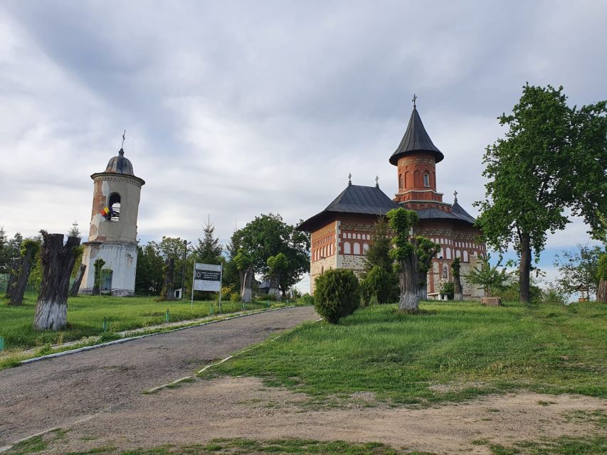 2 Day Private Tour from Bucharest in Transylvania - Bran Castle and the Dracula question