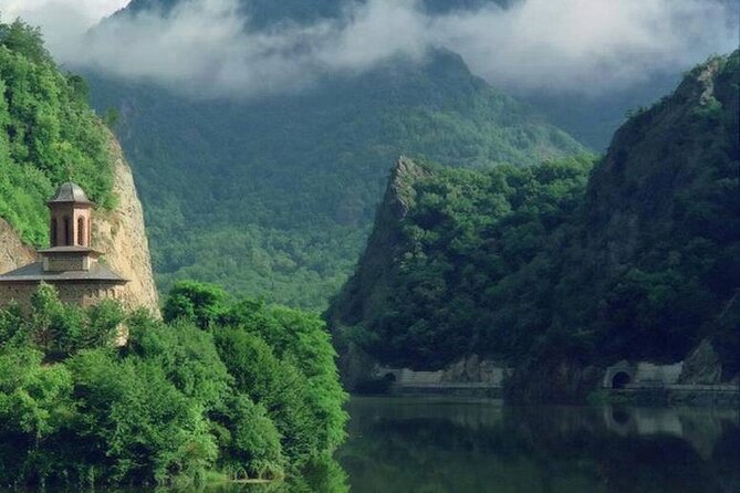 2 Days Private Tour - The Romanian Caves from Bucharest - Entering Polovragi Cave