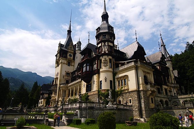 3-Castle: Peles,Bran,Rasnov,Sinaia Monastery from Brasov w pickup - Sinaia Monastery, a short Orthodox stop