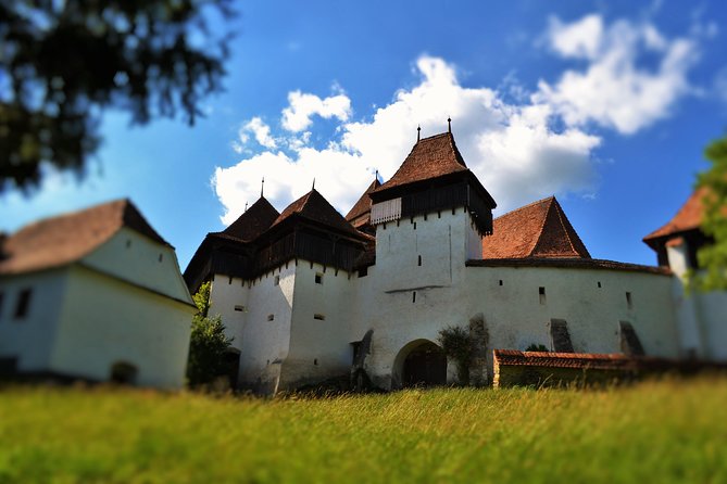 4-Day Private Tour in Transylvania from Bucharest - Day 1: Bran Castle, Peles Castle, and Brasov