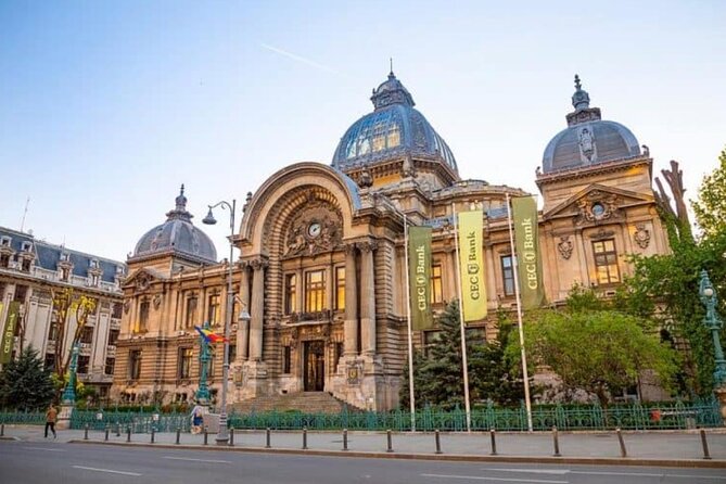 5h Bucharest City Tour by Car/Minivan – Small Group max 7 people - Ferentari and Carol Park: difficult history in plain view