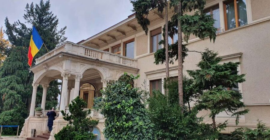 6h Communism Tour in Bucharest with Ceausescu Mansion - Why this tour works as a Bucharest history lesson