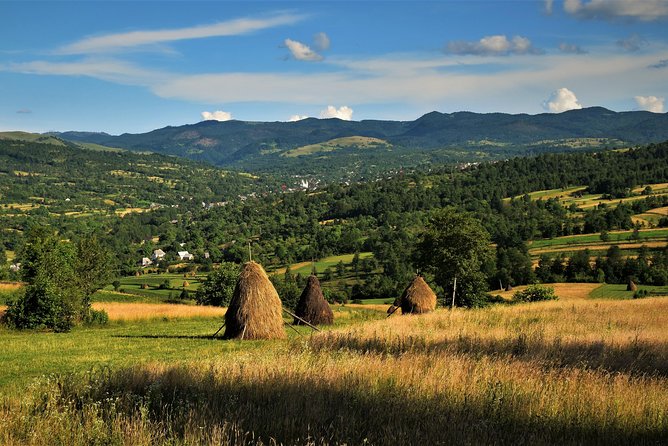 A Journey Back in Time: Countryside from Transylvania and Maramures - 15 Days - Cluj and the wooden churches of Maramures