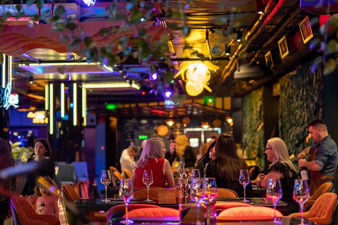 Bar Crawling - naive brings the first rooftop change of pace
