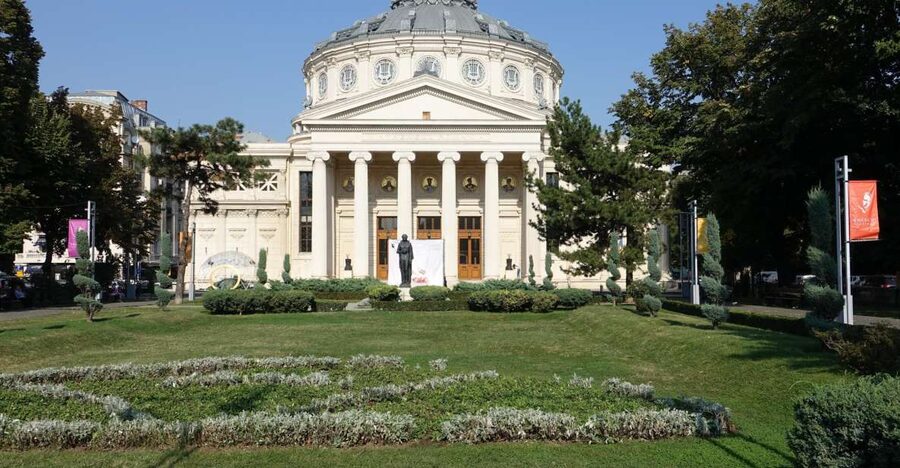 Best of Bucharest: Private Walking Tour - Revolution Square and the memory of 1989