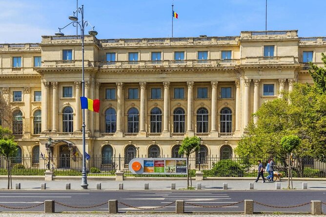 Best Walking Tour of Bucharest's City Center - 2.5 hours - Finishing at Unirii Square and the Patriarchal Cathedral
