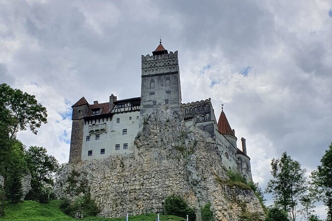 Bran Castle & Peles Castle - Premium Private Tour - Peles Castle, the day’s grand surprise