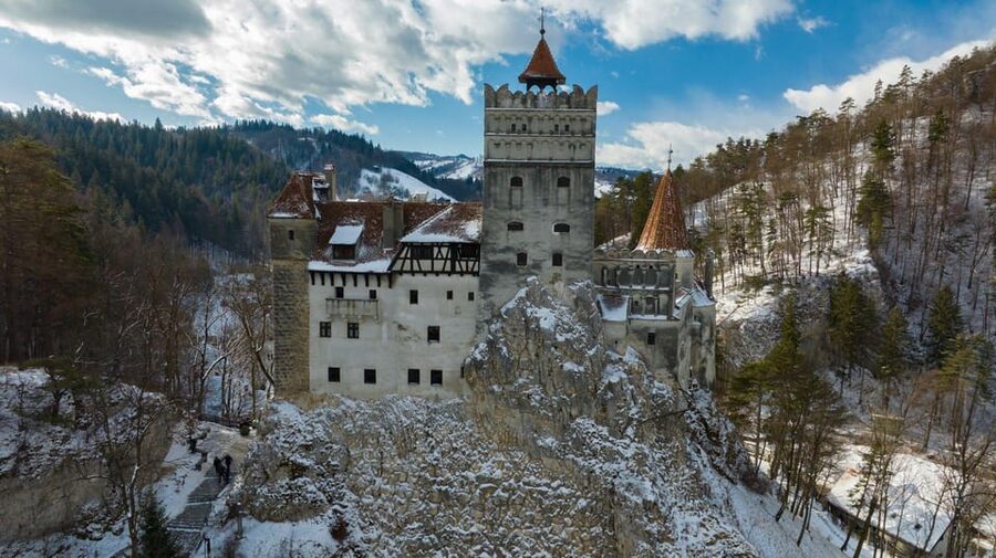 Brasov: Bear Sanctuary, Dracula Castle, and Râşnov Fortress - Râșnov Citadel and the changing itinerary