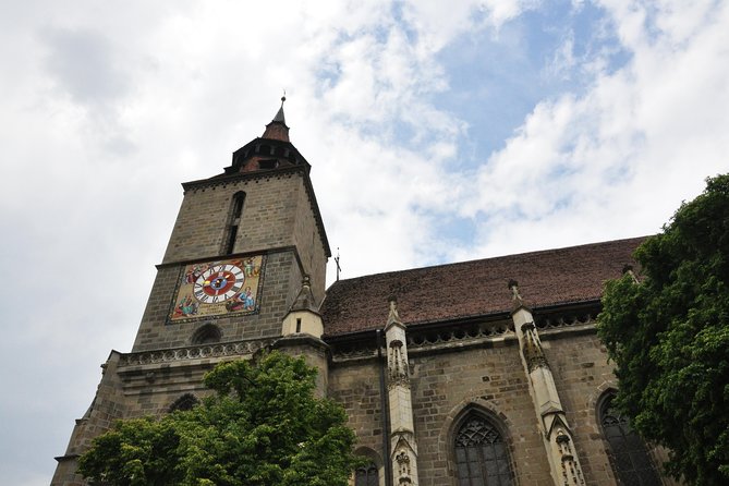 Brasov Old Town Small-Group Walking Tour - Piața Sfatului and the city’s medieval center