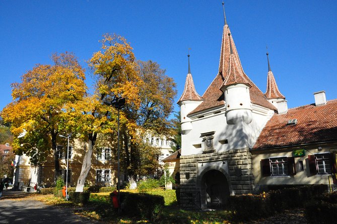 Brasov Old Town Small-Group Walking Tour - Șchei, St Nicholas Church, and the Romanian school