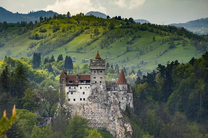 Brasov: Peles Castle, Bran Castles and Rasnov Fortress Day Tour - A half-hour at Sinaia Monastery