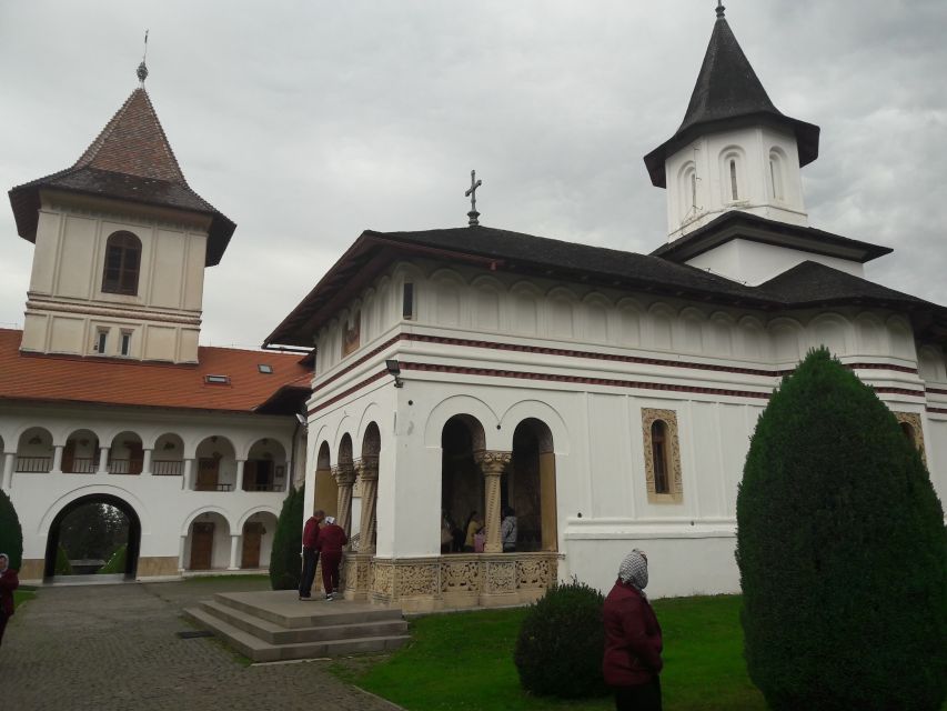 Brasov: Transfagarasan Highway, Balea Lake & Carta Monastery - Why the Transfagarasan makes this day special