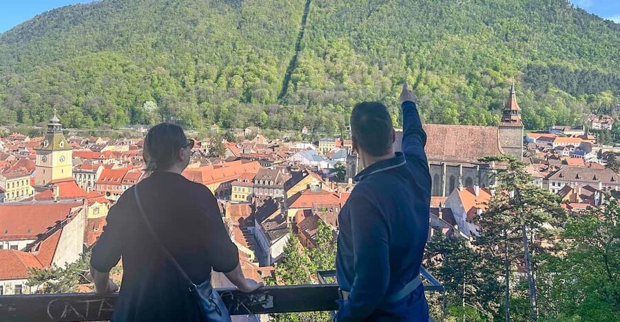 Brasov: Walking Tour of the Old Town & Photo Hotspots - Why the towers are the best opening to Brasov