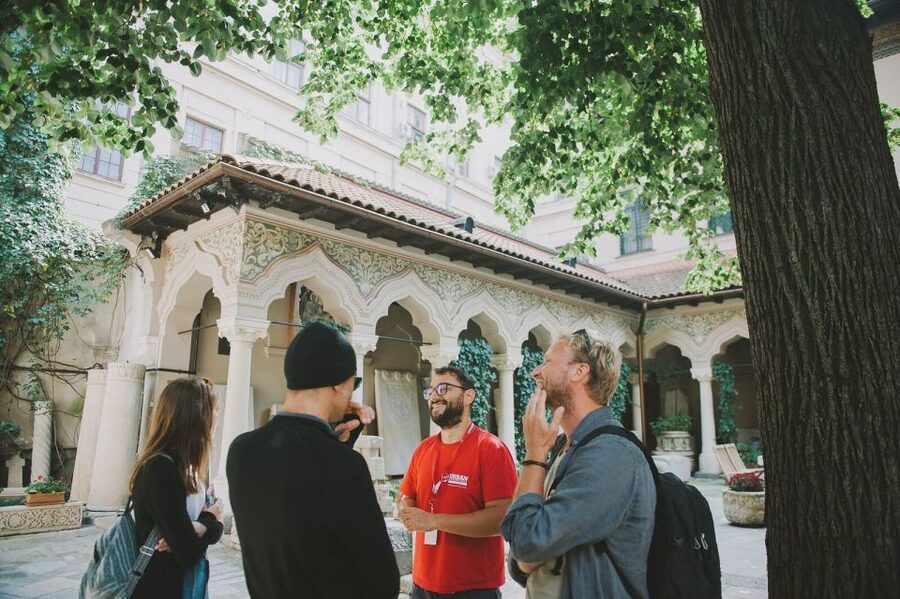 Bucharest: 3-Hour Walking Tour - Walking Victory Avenue from palace to church