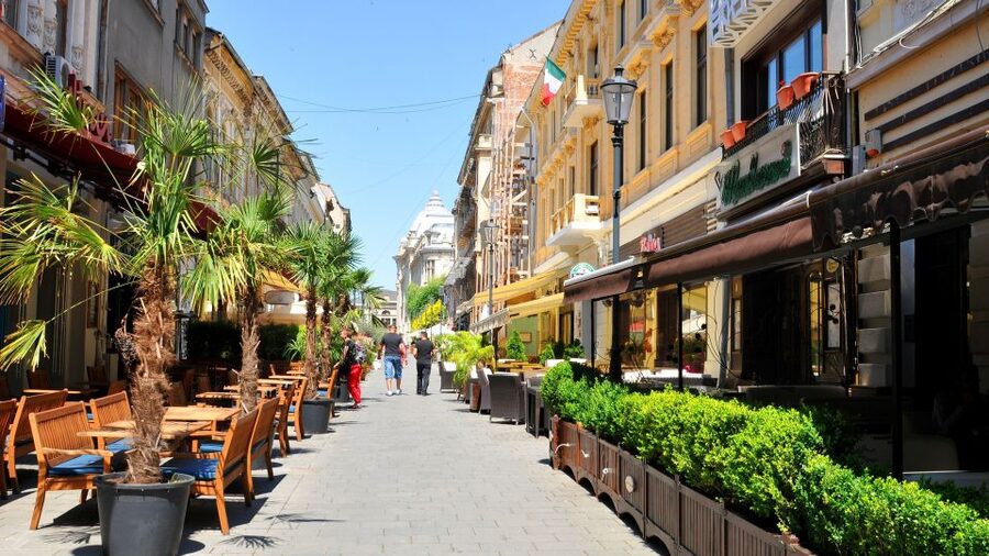 Bucharest: 4-Hour Walking Food Tour in the Old Town - Why this tour works as a Bucharest introduction