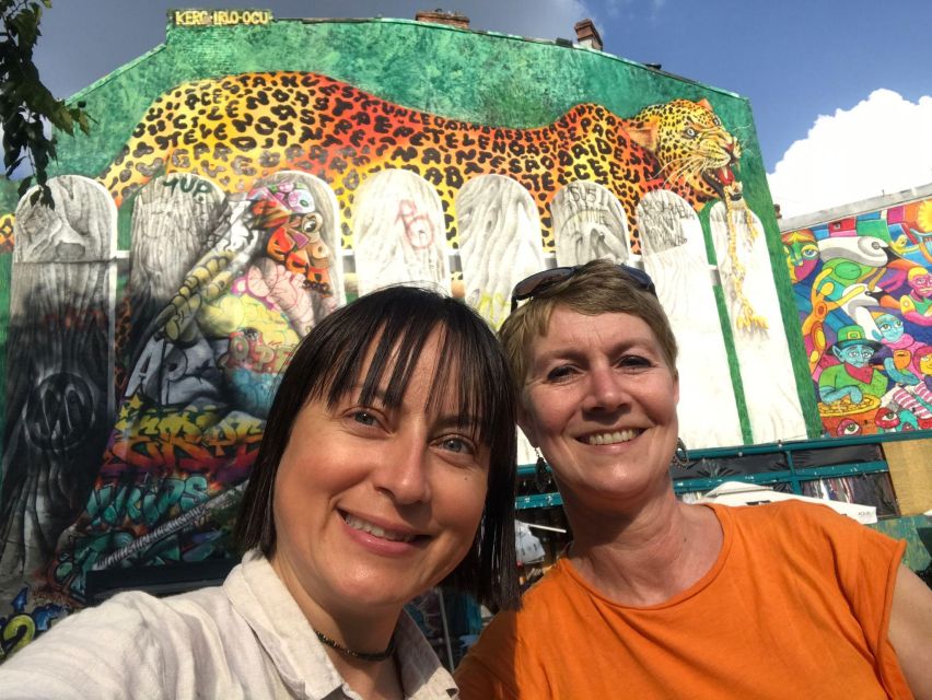 Bucharest: Alternative Sightseeing 2.5-3h-Hour Guided Tour - A coffee stop at Beans & Dots