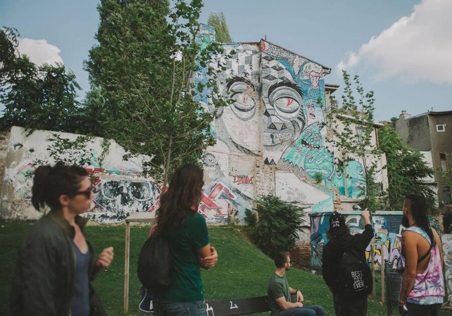 Bucharest Alternative Walking Tour - Starting at Piata Romana with a local snack