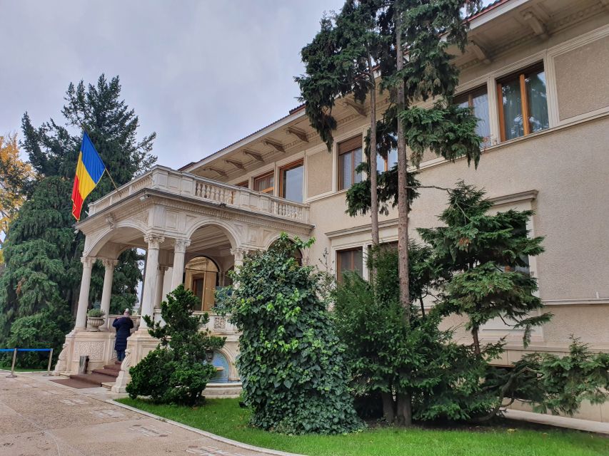 Bucharest City Tour 4h - Small Group Tour by Car - What the small group changes
