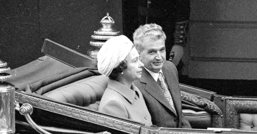 Bucharest Communism: From Lenin to Ceausescu - Revolution Square and the final days of Ceaușescu
