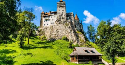 Day Trip to Dracula Castle, Peles Castle & Brașov
