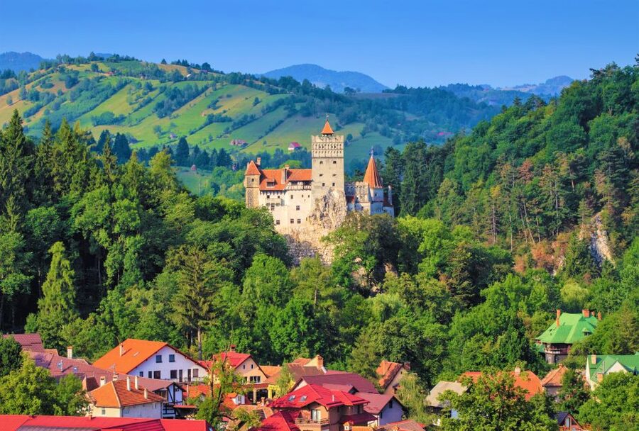 Bucharest: Dracula Castle, Peles Castle & Brasov Old Town - Peles Castle, Sinaia’s royal retreat