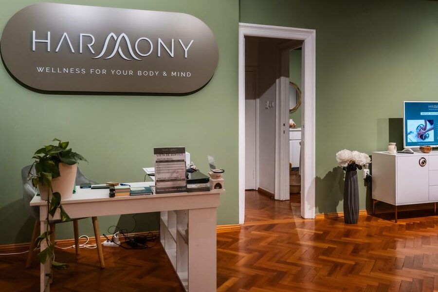 Bucharest: Harmony Wellness Center Massage Treatments - A one-hour reset in central Bucharest