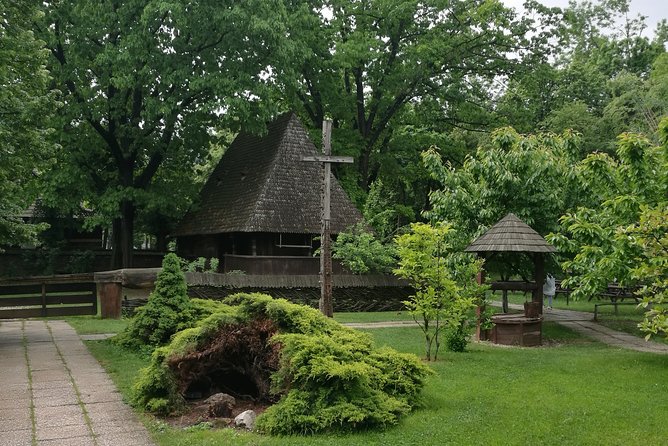 Bucharest Highlights Half-Day City Tour with Pickup - Mogosoaia Palace and Brâncovenesc style