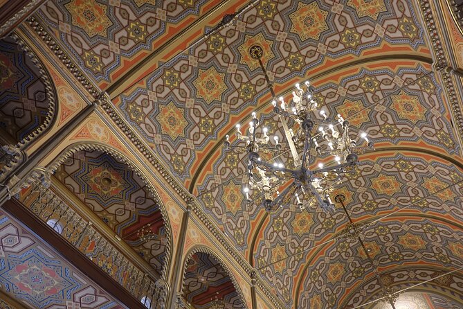 Bucharest Jewish Heritage | Private Walking Tour - What the private format changes