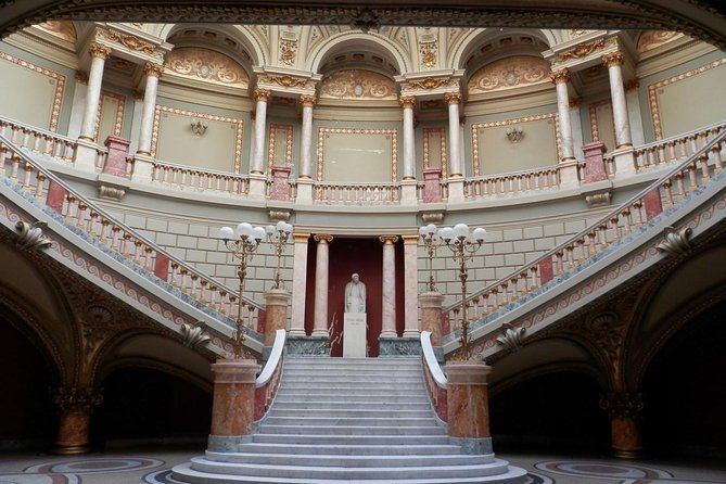Bucharest Layover Tour (6 - Hour Private City Tour Between Flights) - What the private car changes