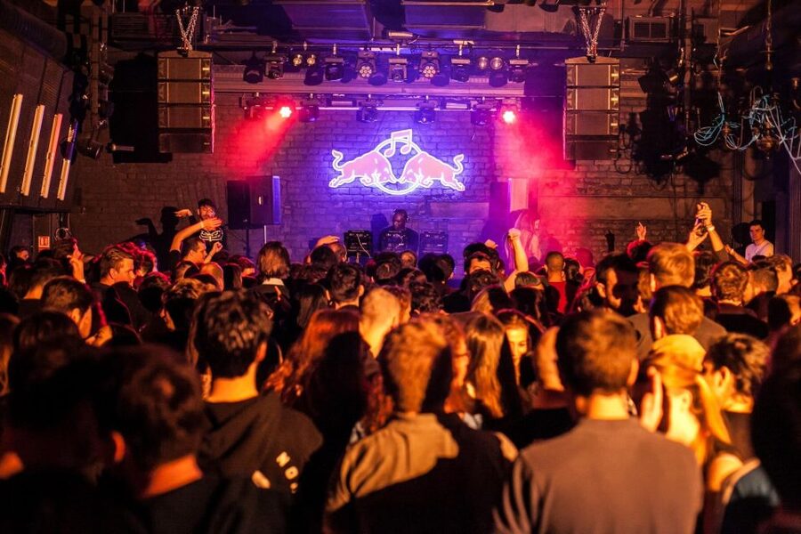 Bucharest: Night Life Tour - What your guide actually adds