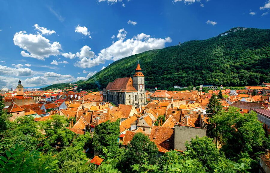 Bucharest : Peles Castle, Dracula's Castle & Brasov Day Trip - Peleș Castle and Sinaia’s royal setting