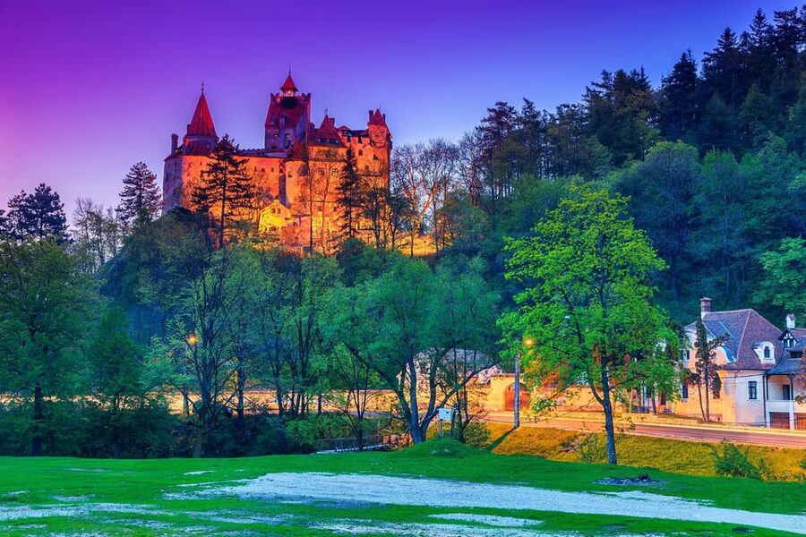 Bucharest: Peles & Dracula's Castle and Brasov Full-Day Trip - Why this makes sense from Bucharest