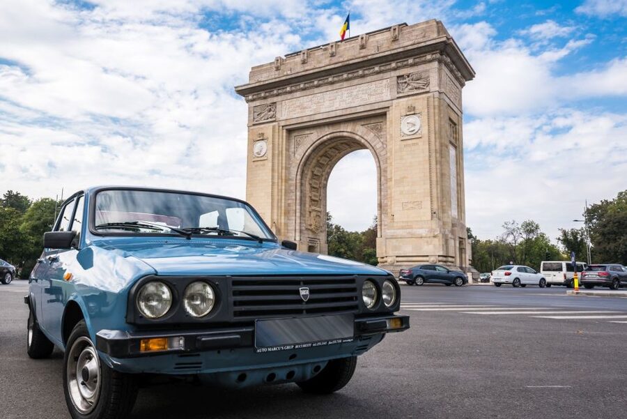 Bucharest: Private Communist Tour in a Romanian Vintage Car - Revolution Square and the memory of 1989