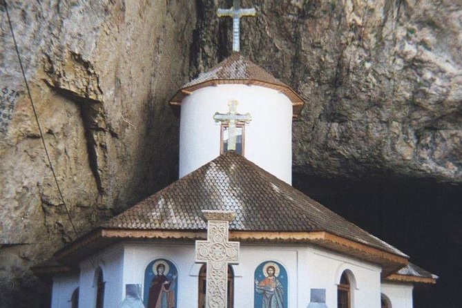 Bucharest Private Tour to Peles Castle & Biggest Salt Mine in Eu - Who should book this experience?