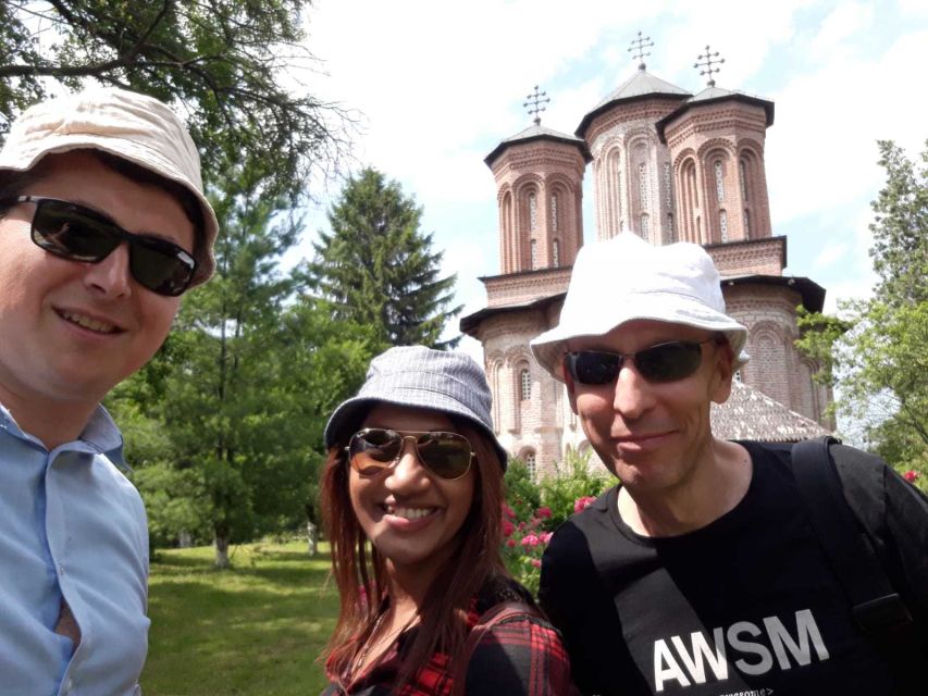 Bucharest & Surroundings: Half Day Tour - Revolution Square and the memory of 1989