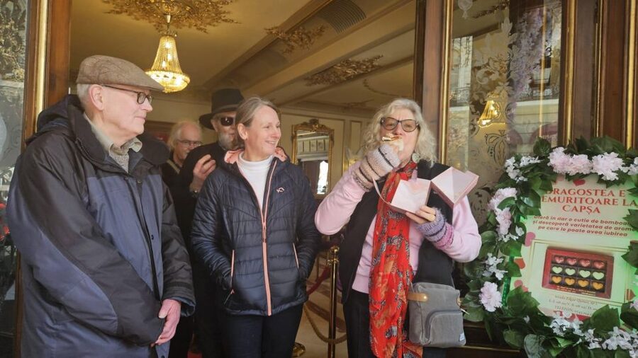 Bucharest: Sweet Delights History and Desserts Walking Tour - Old Town legends and the final papanasi