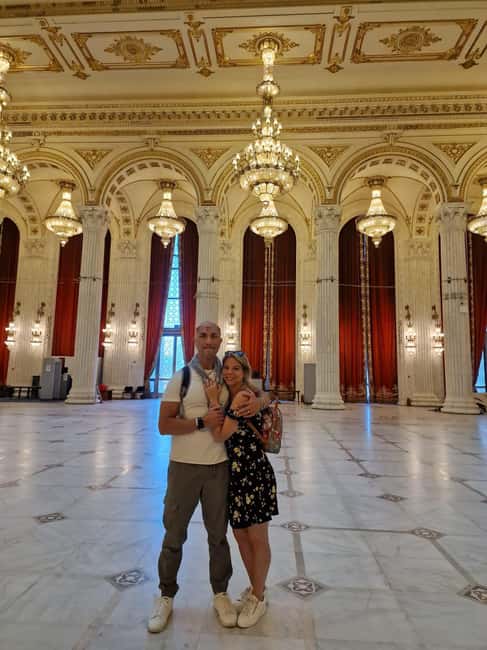 Bucharest: tour in the Parliament in Italian+exterior visit with guide - Constitution Square and Antim Monastery