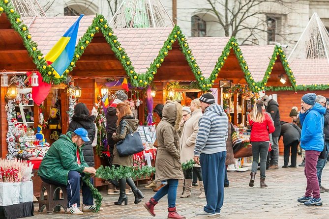 Bucharest: Tour of Christmas traditions & decorations - Who will get the most from this tour