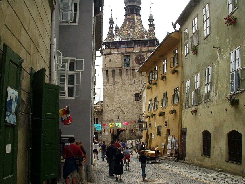 Bucharest: Transylvania and Dracula's Castle 2-Day Tour - What to budget and what to pack