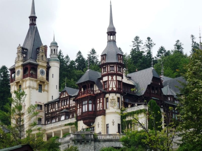 Bucharest: Transylvania and Dracula's Castle 2-Day Tour - Why this two-day route works