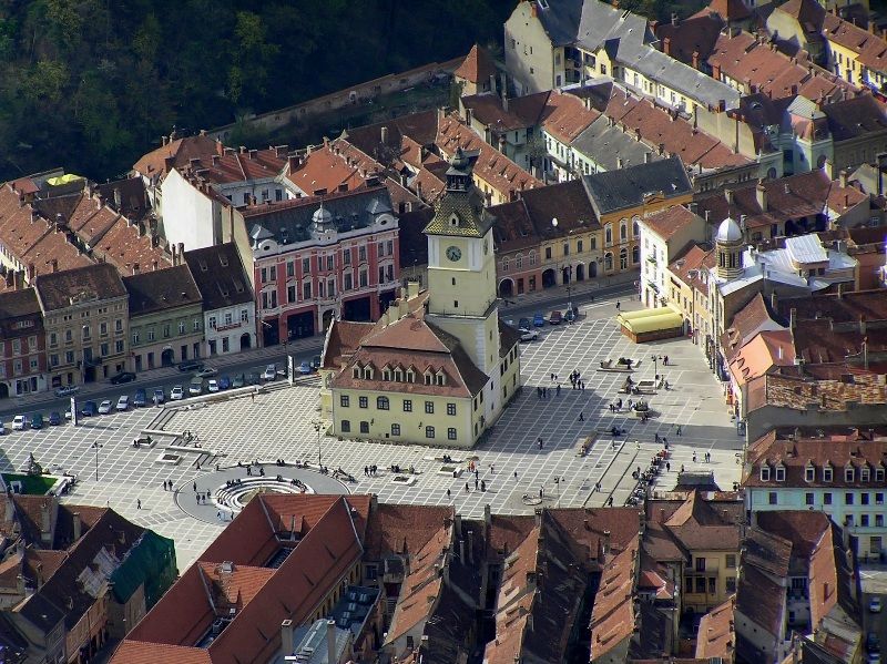Bucharest: Transylvania and Dracula's Castle 2-Day Tour - Sighisoara: the best overnight stop