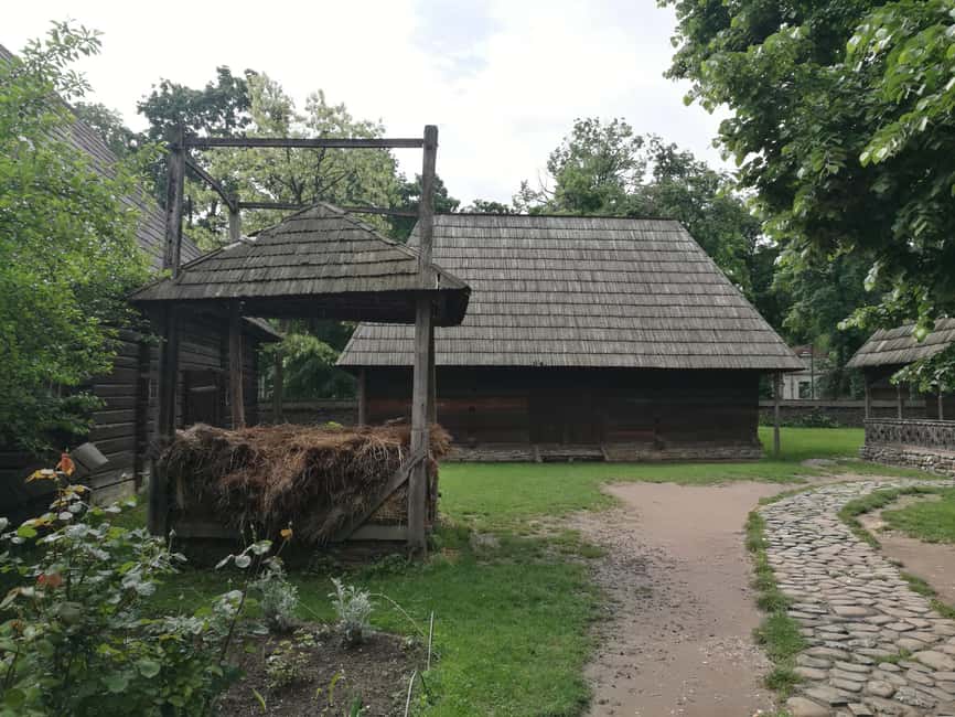 Bucharest: Village Museum Guided Tour - Entering King Michael I Park and the open-air collection