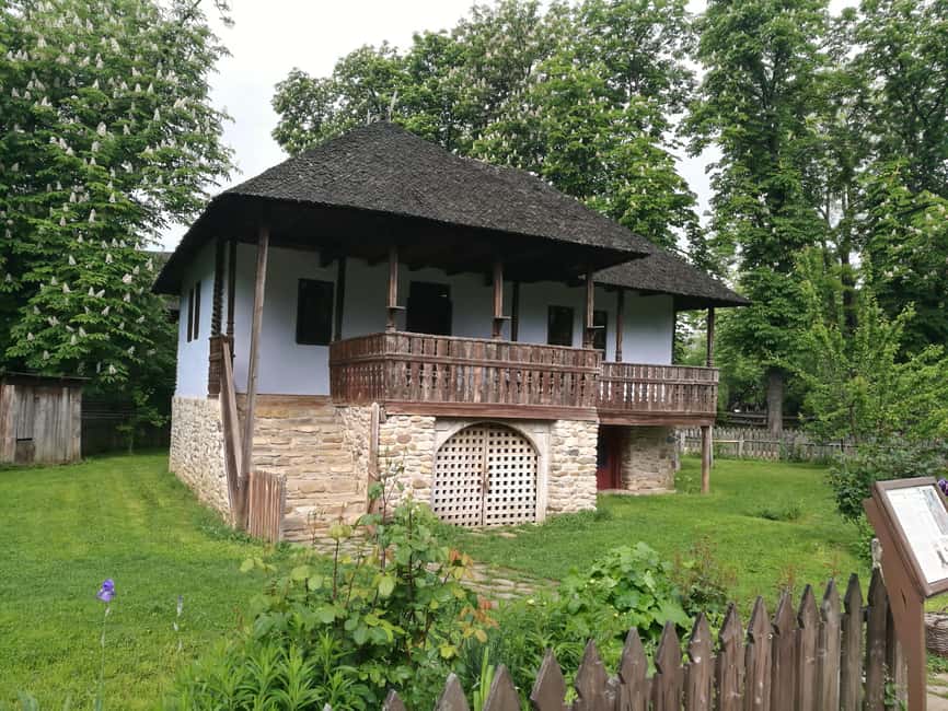 Bucharest: Village Museum Guided Tour - Meeting your driver at your Bucharest hotel