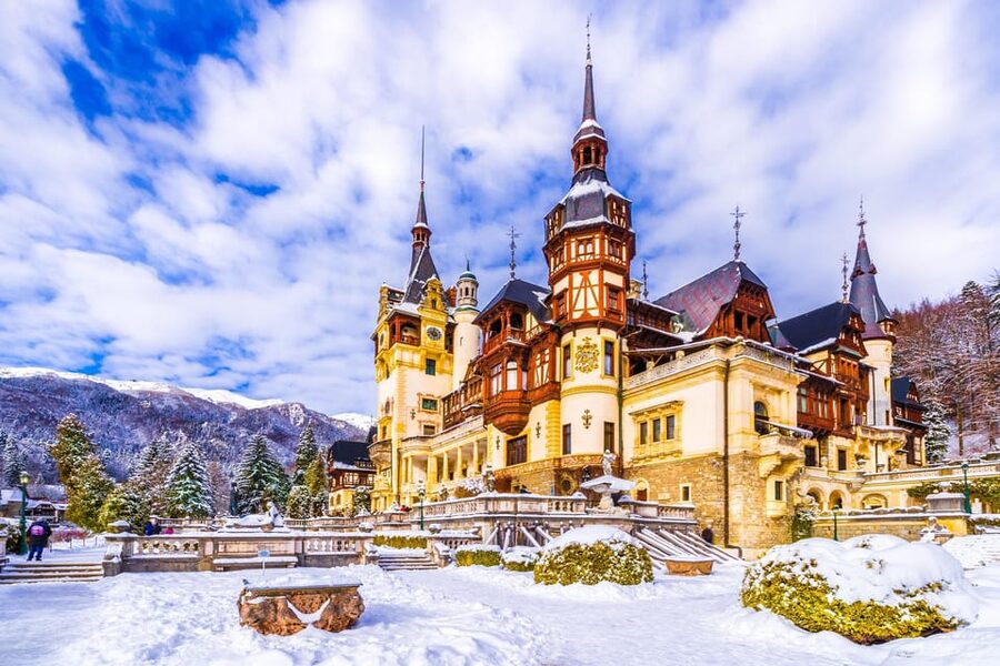 Bucharest : Wednesday, Dracula & Peles 3 Castles Tour 1 Day - Practical tips for a smoother castle day