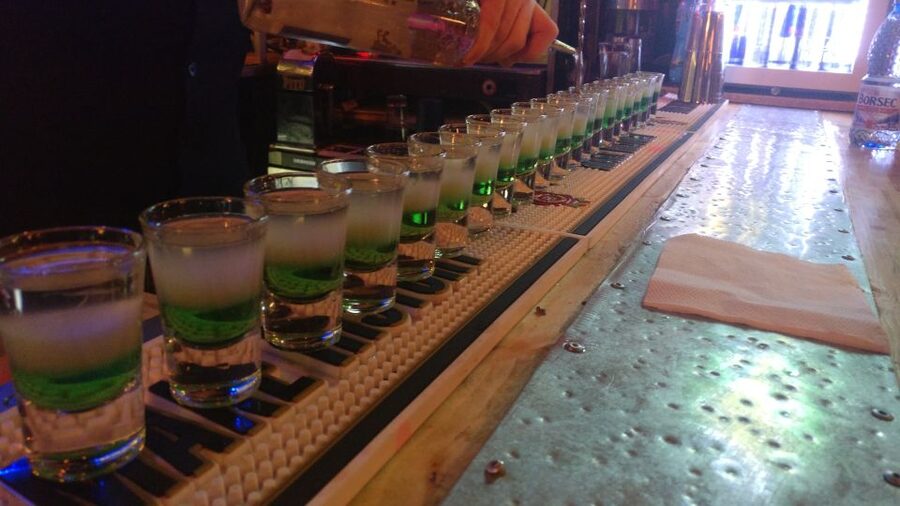Bucharest: Weekend Pub Crawl - Starting in Bucharest’s Old Town