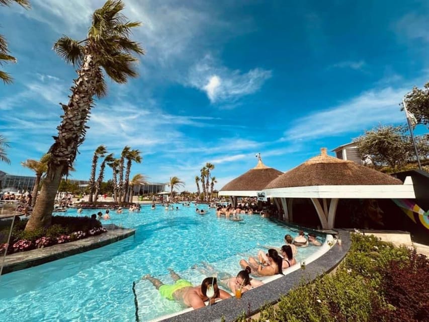 Bucuresti: Bucuresti Therme Transfer and Full-Day Access - What to bring for a smoother day